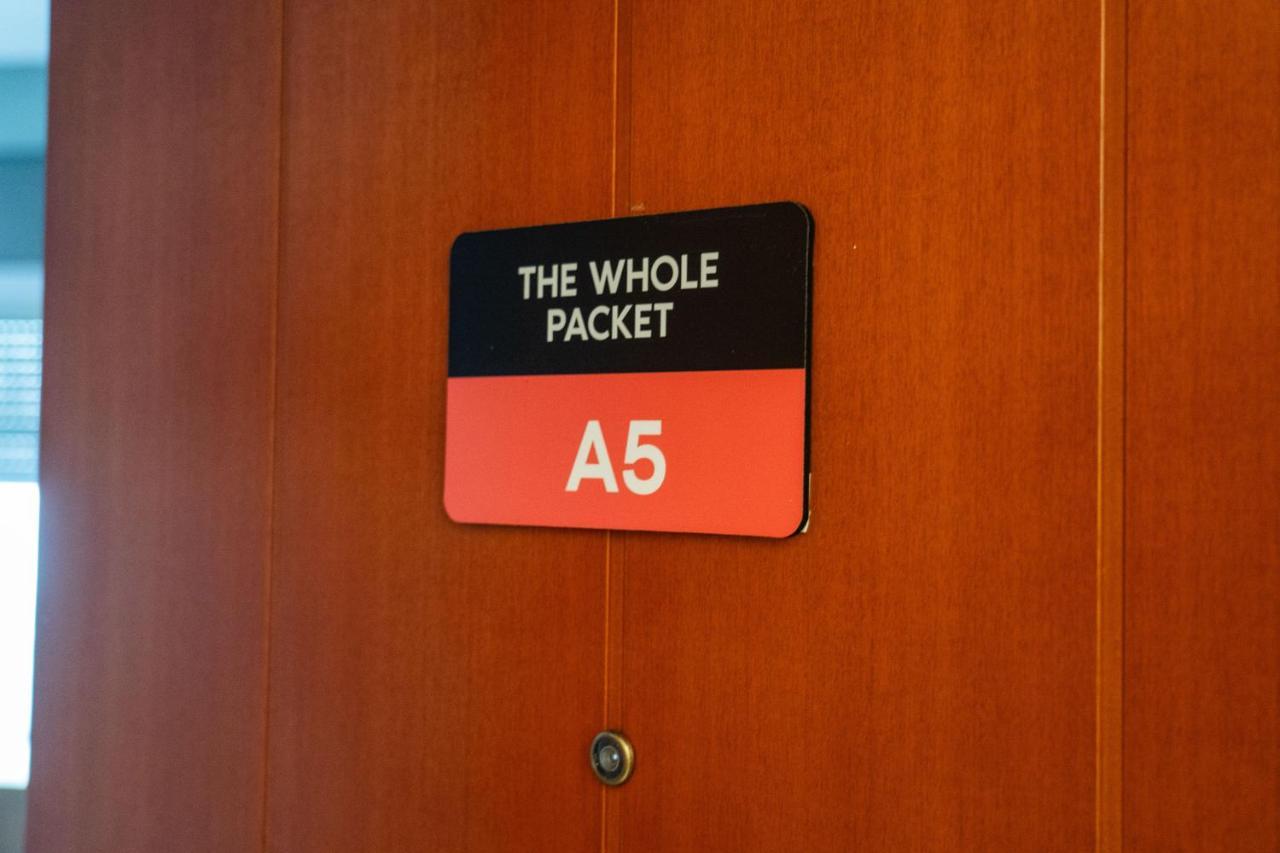 The Whole Packet A5 Center With Parking Apartment Larissa Exterior foto