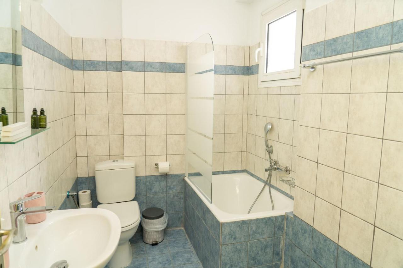 The Whole Packet A5 Center With Parking Apartment Larissa Exterior foto